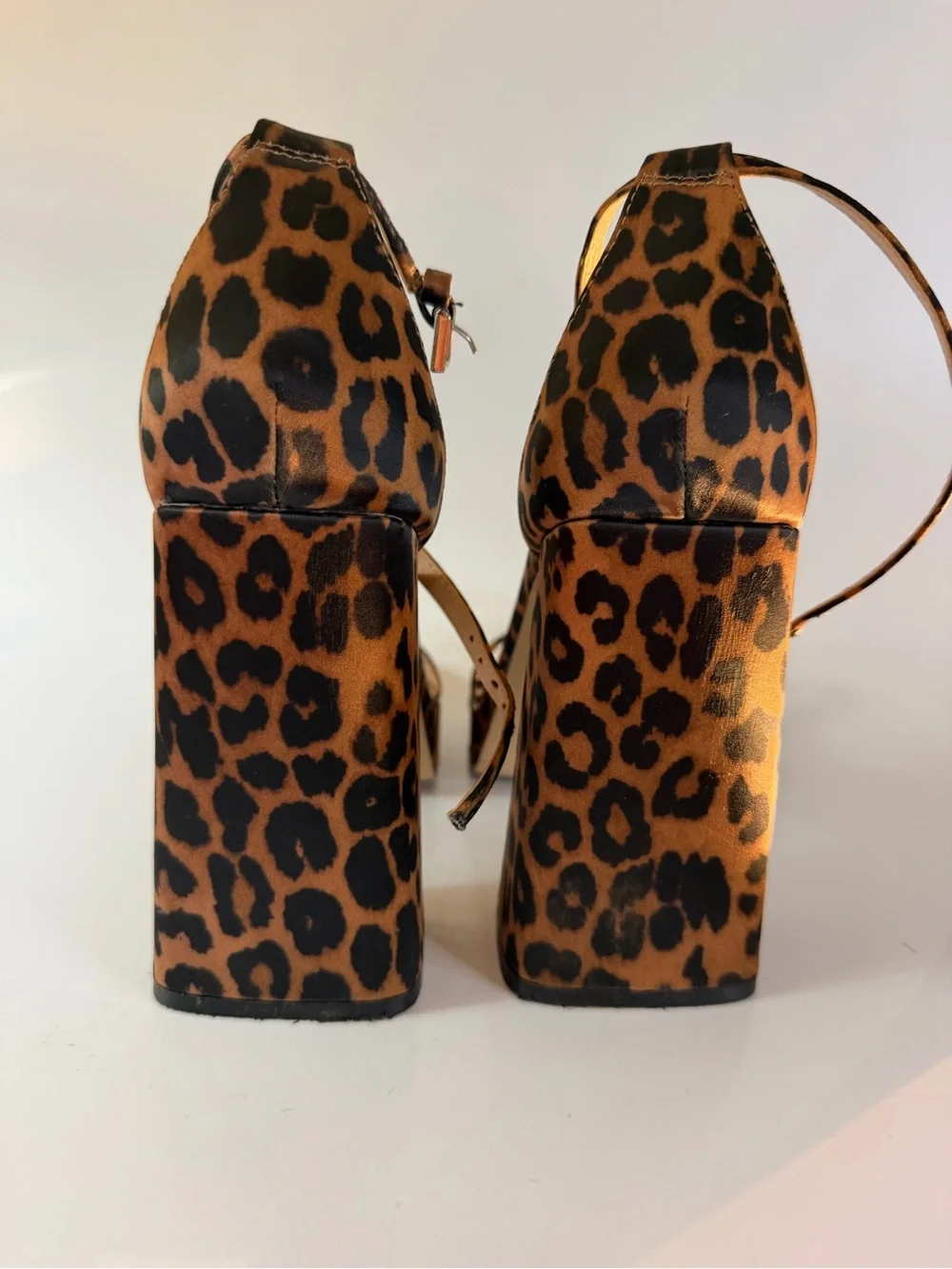 Steve Madden Veronika Leopard Print Platform Sandals - Size 8.5